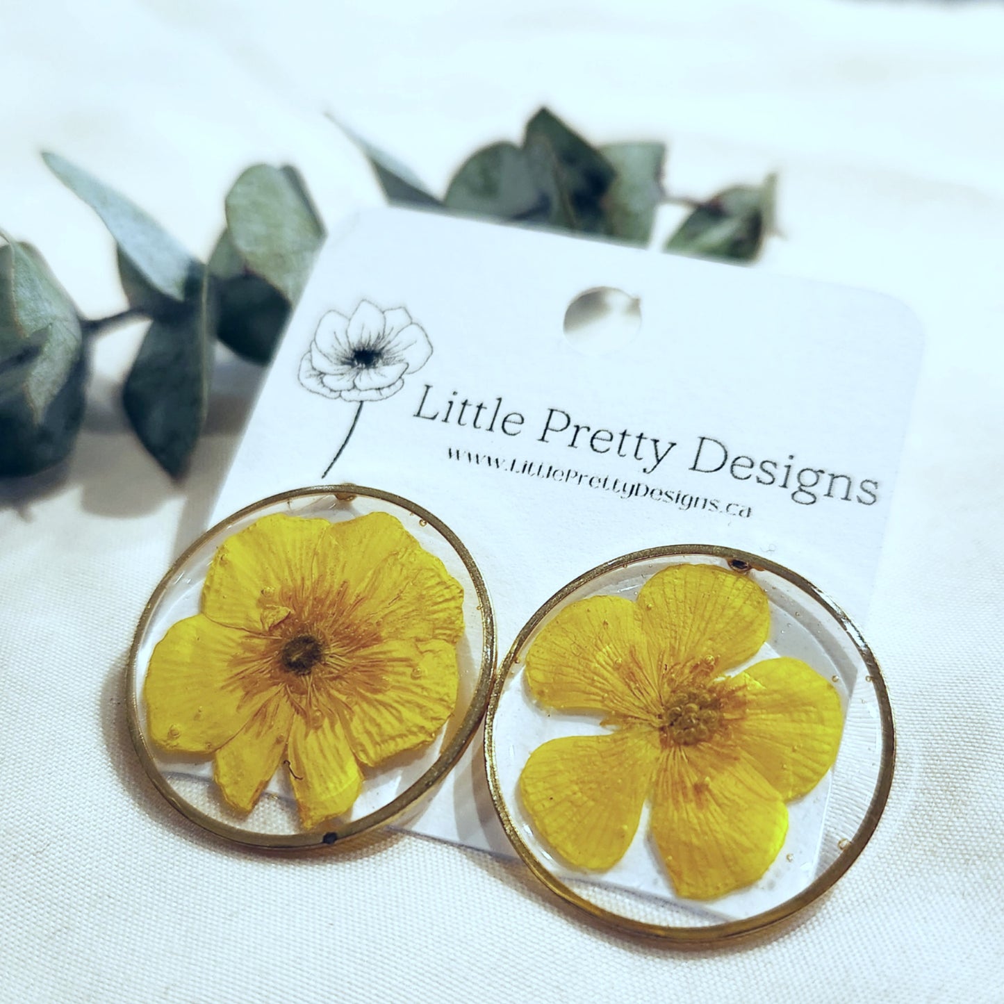 Round Floral Stud Earrings