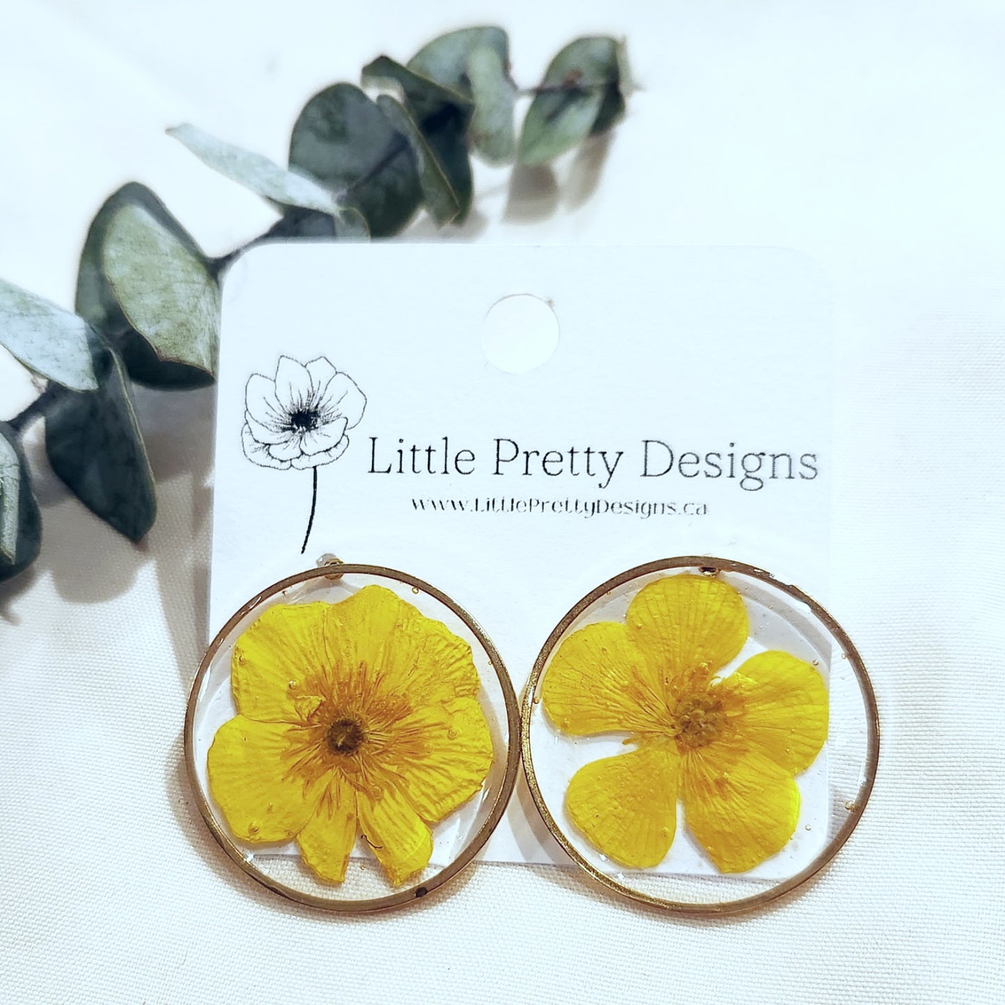 Round Floral Stud Earrings