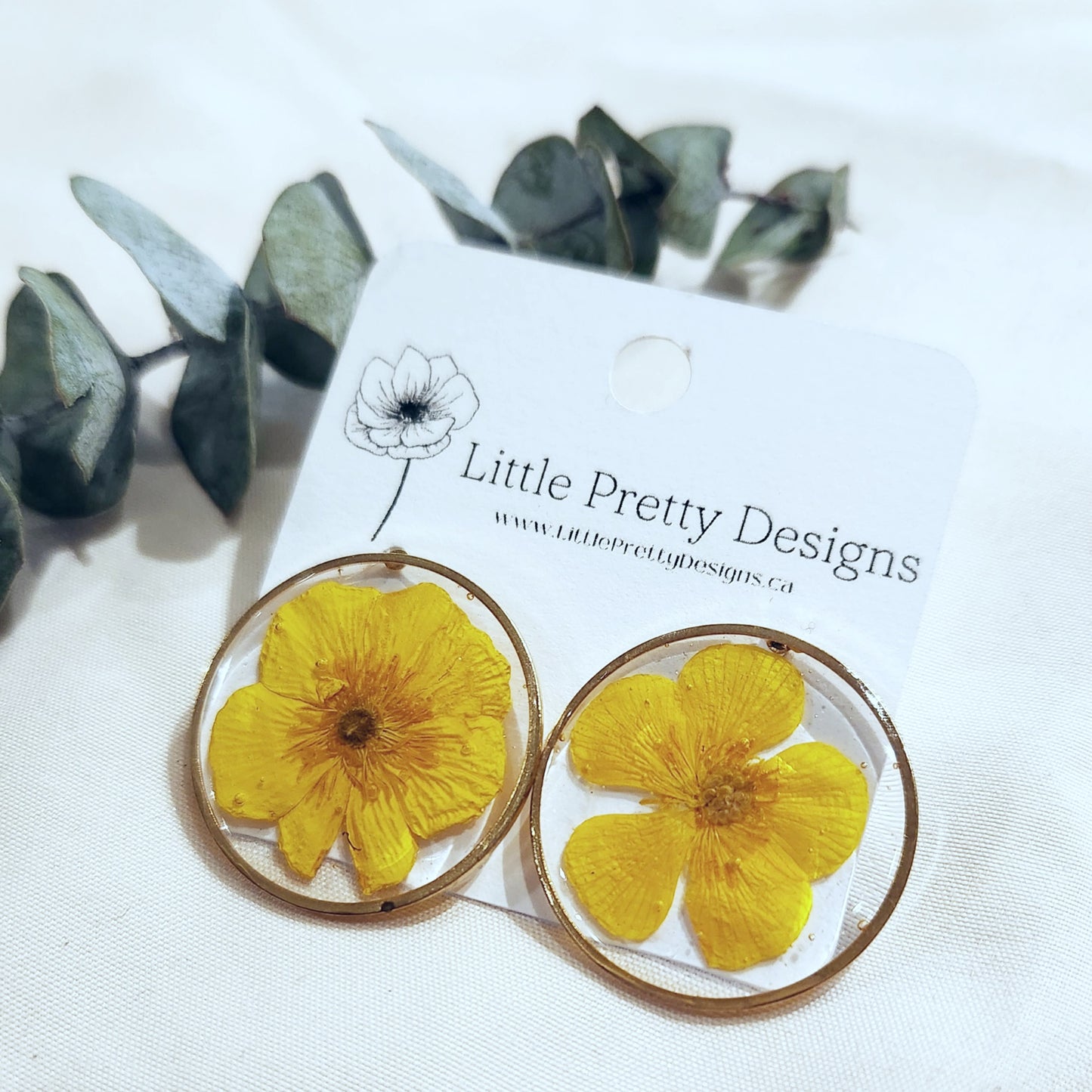 Round Floral Stud Earrings