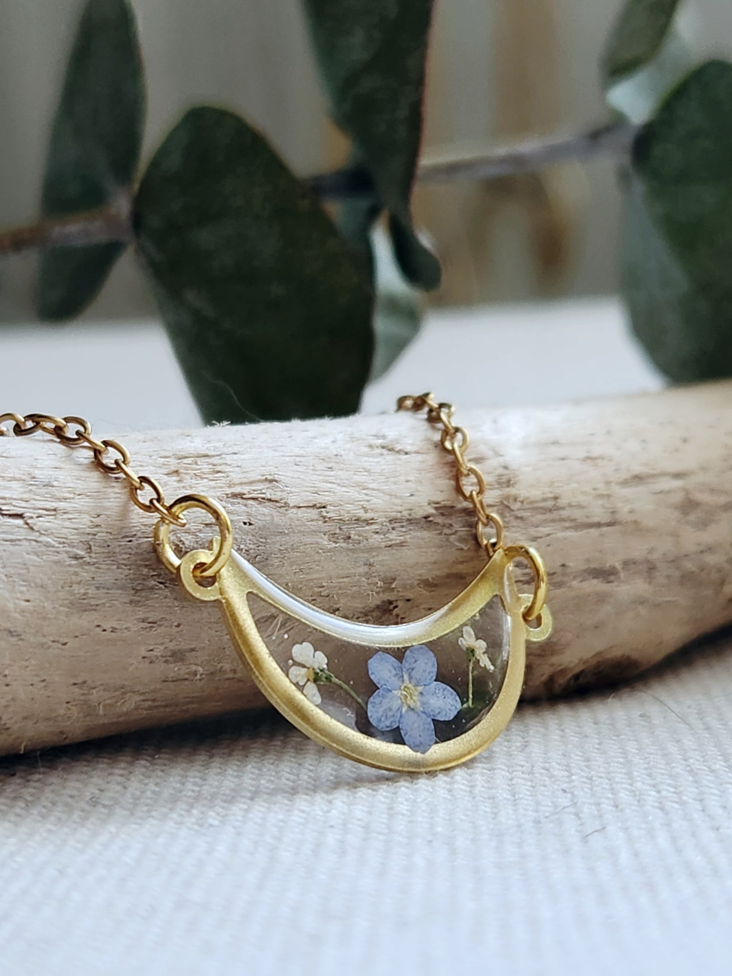 Dainty Floral Necklace