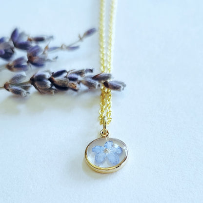 Dainty Round Floral Necklace