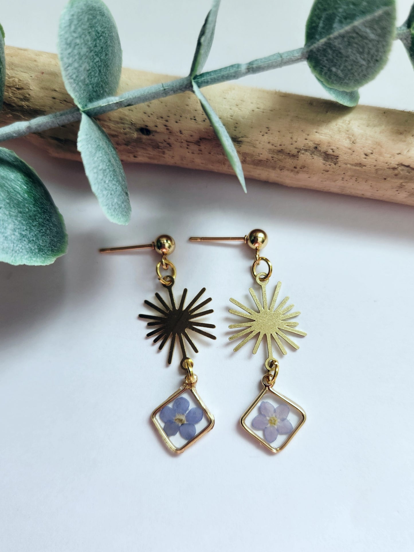 Dainty Floral Drop Earrings