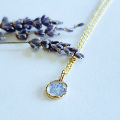 Dainty Round Floral Necklace